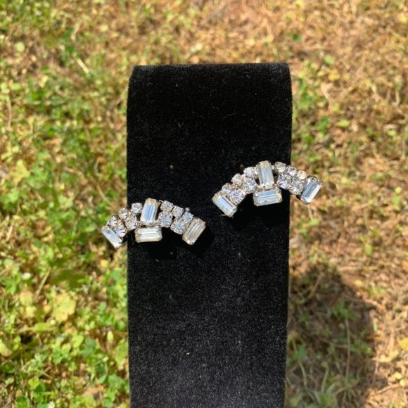Vintage Jewelry - Vintage Rhinestone Bar Clip On Earrings